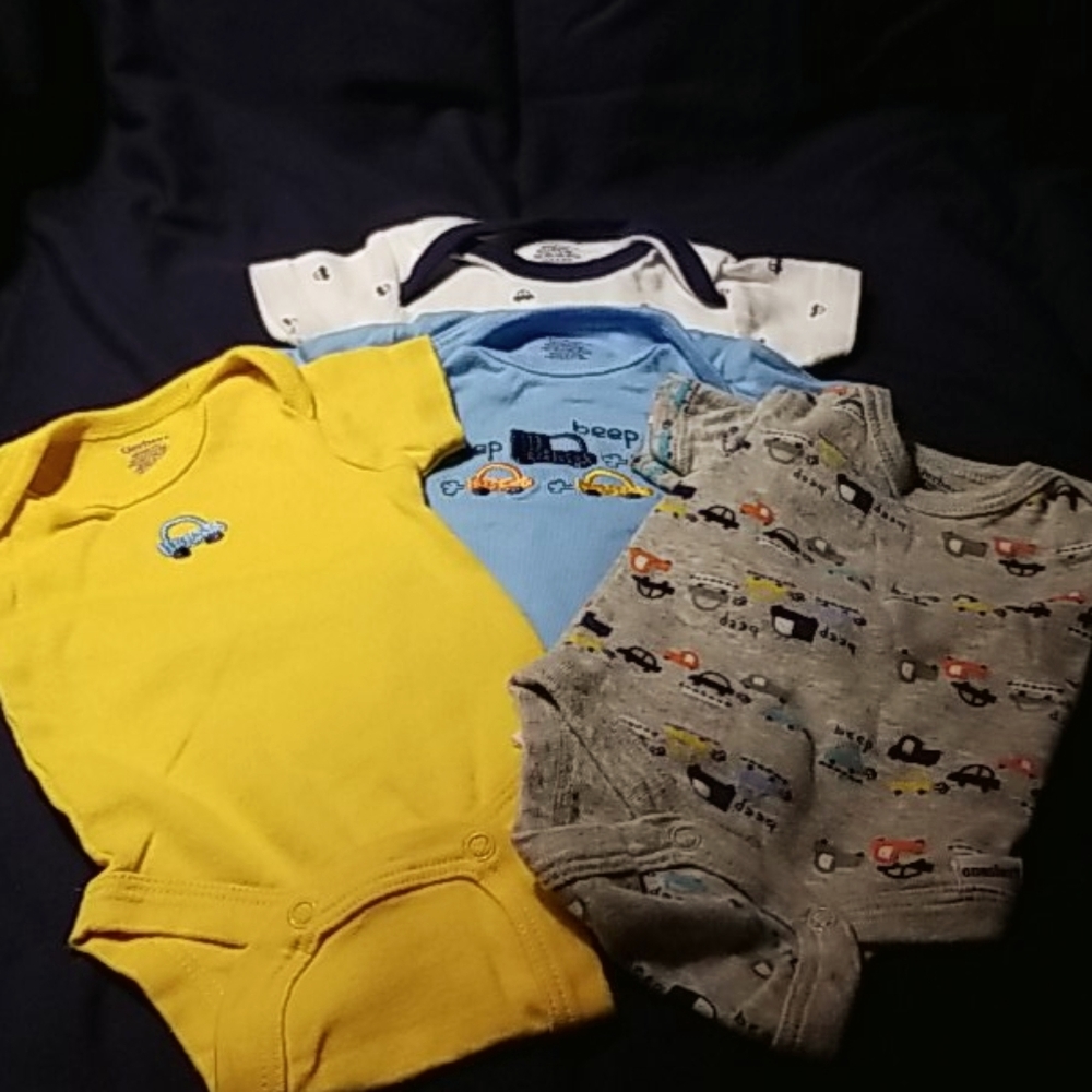 Gerber 4 pack newborn car themed onesies